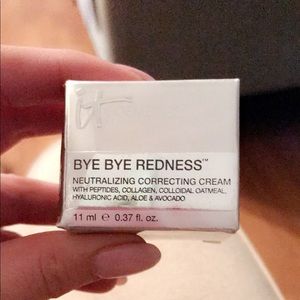 IT cosmetics “bye bye redness” neutralizing cream